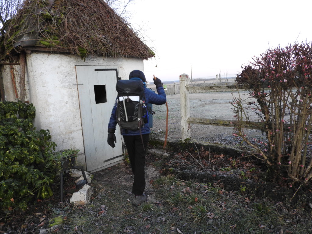 Le retour des pélerins au gite de la charmotte sur la Via Francigena