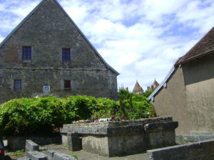 Gy maison ancienne