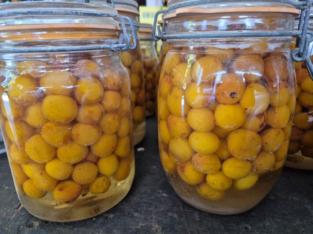 les bocaux de mirabelles